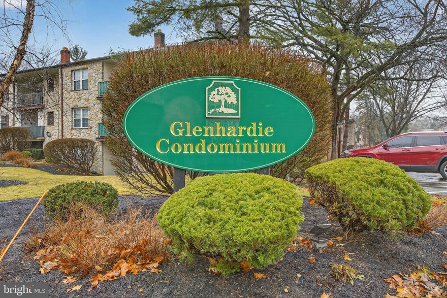 GOLF COURSE CONDO!  Updated and Move-In Ready.  The perfect opportunity to own an exquisitely updated condo in the Morris building of Glenhardie.  This home checks all of the boxes:  efficient with utilities included, quickest exit and entrance to community, short distance to the parking lot from your patio, first floor living, bright and spacious, updated kitchen AND bathroom with full tile walls and floor. Double-wide sliding glass doors lead to your own patio with grassy view of mature trees and parking lot beyond.  With beautiful white quartz countertops, tile backsplash and SS appliances, this modernized kitchen will impress you with glass display cabinets. The bathroom is freshly finished with floor-to-ceiling tiled walls, newer vanity, ceramic fixtures and much more.  Large (locked) storage unit and shared laundry room is on same floor.  
Enjoy the easy lifestyle here, where the Association maintains the building and parking lots, removes snow, mows the grass and does the landscaping AND the monthly condo fee includes HEAT, GAS, WATER, SEWER and TRASH.  Close to everything: Rt. 202, PA Turnpike, RT. 422, and the R5 train to Center City or Downingtown.  Best of shopping, dining and sporting  activities nearby.  10 mins to Valley Forge National Park and 5 mins to King Of Prussia. Pool, Golf and Tennis available at the Glenhardie Country Club on site!