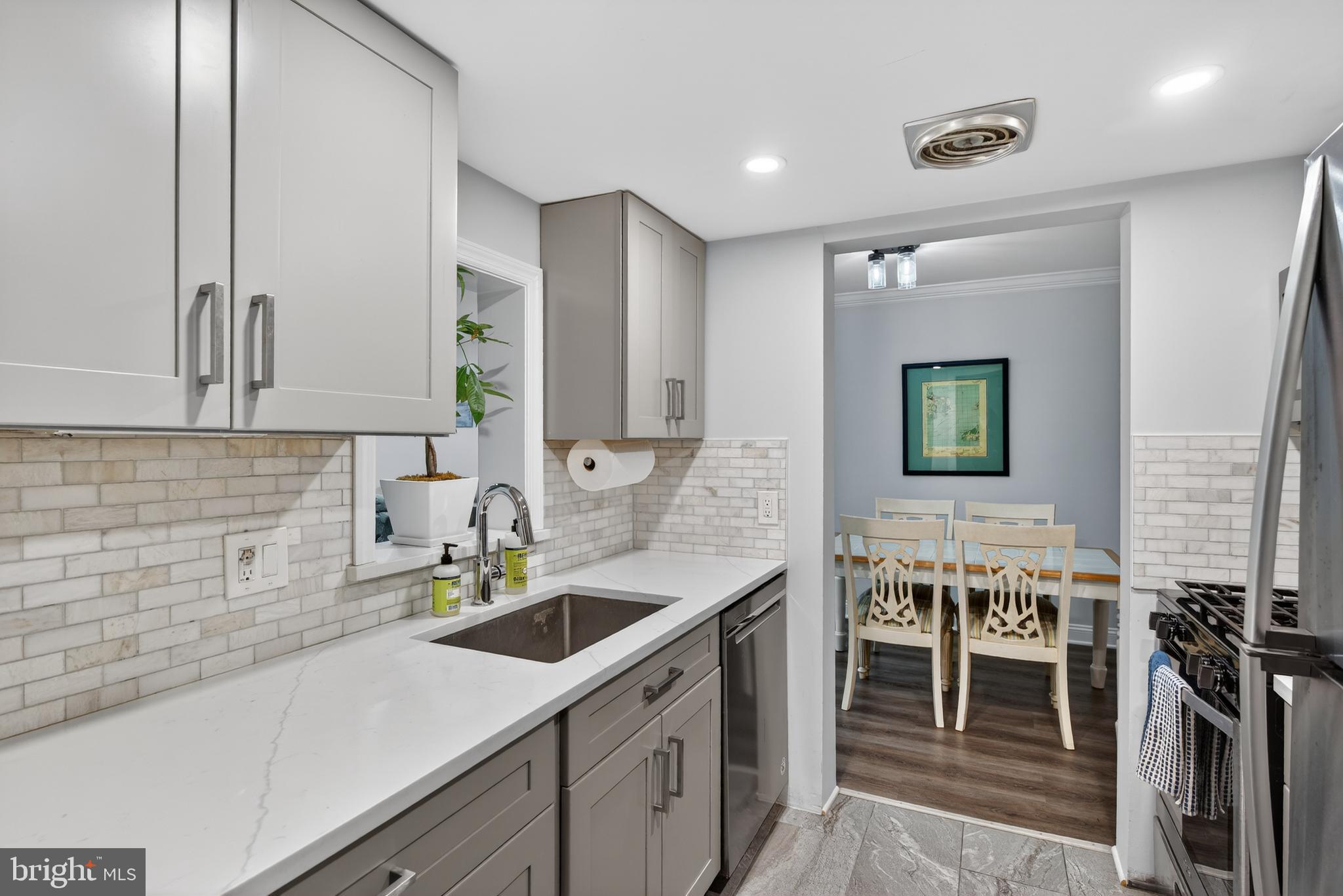 GLENHARDIE CONDOS - Residential