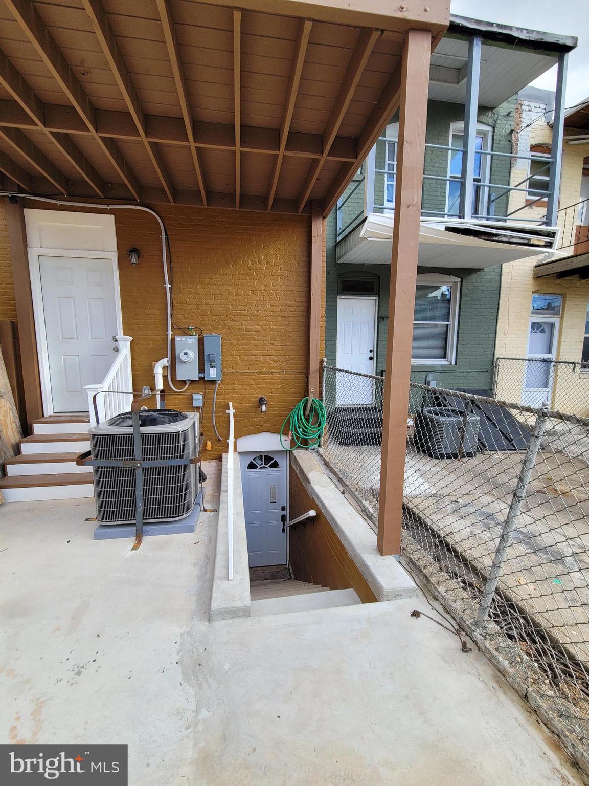 MADISON EASTEND - Residential
