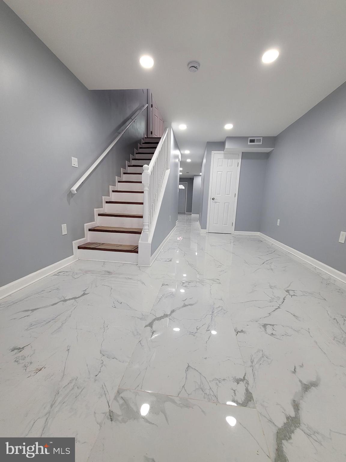 MADISON EASTEND - Residential