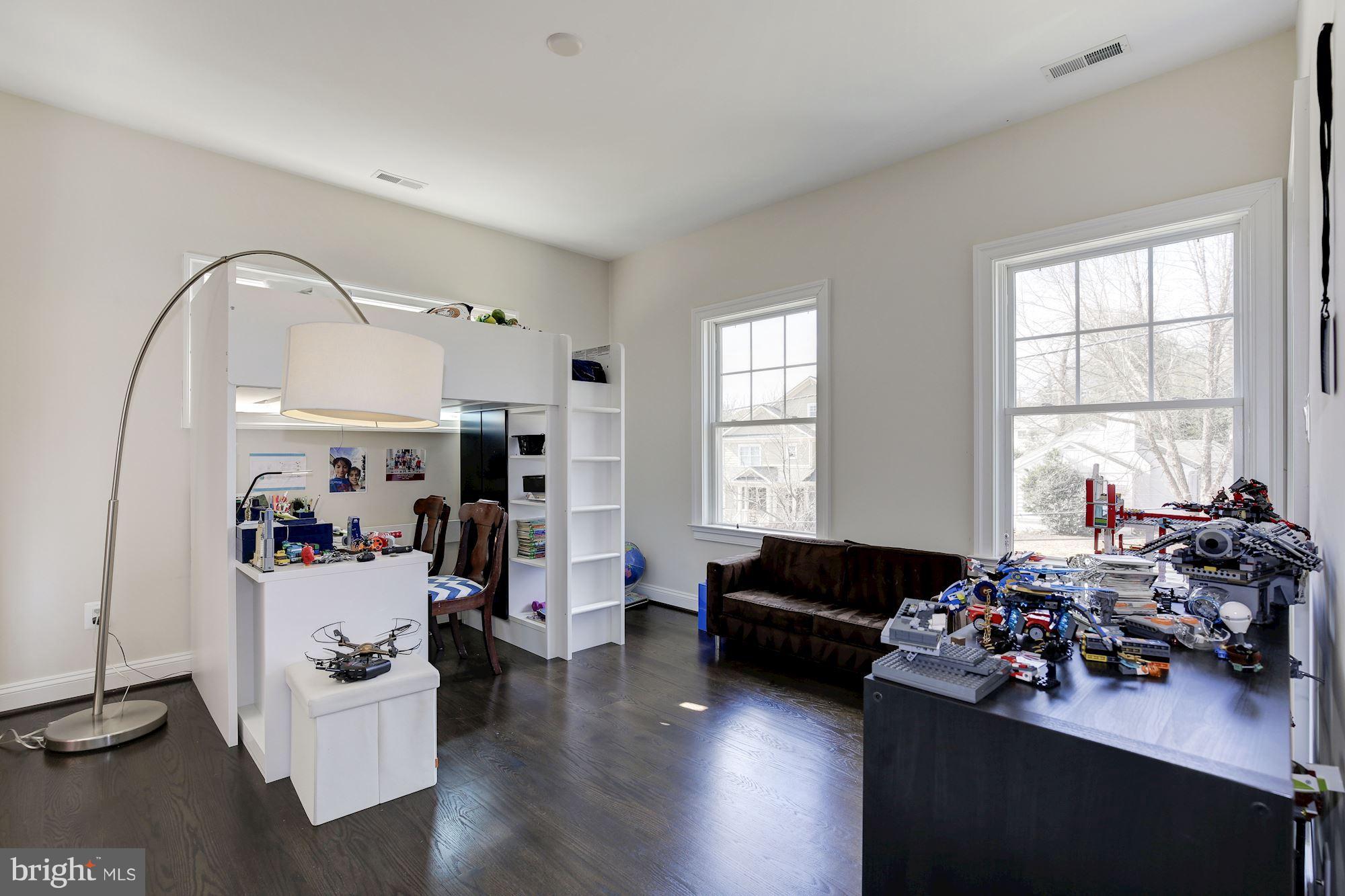 GLEN MAR PARK - Residential