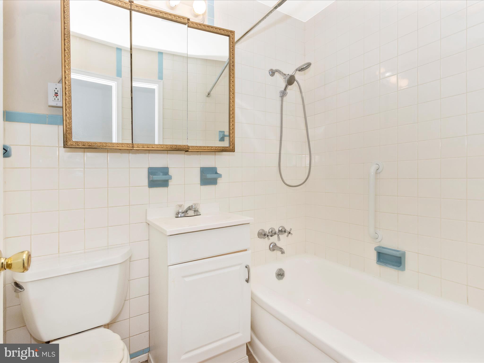 KINGS HEIGHTS - Residential