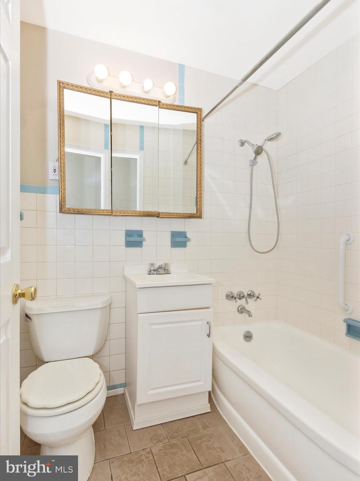 KINGS HEIGHTS - Residential