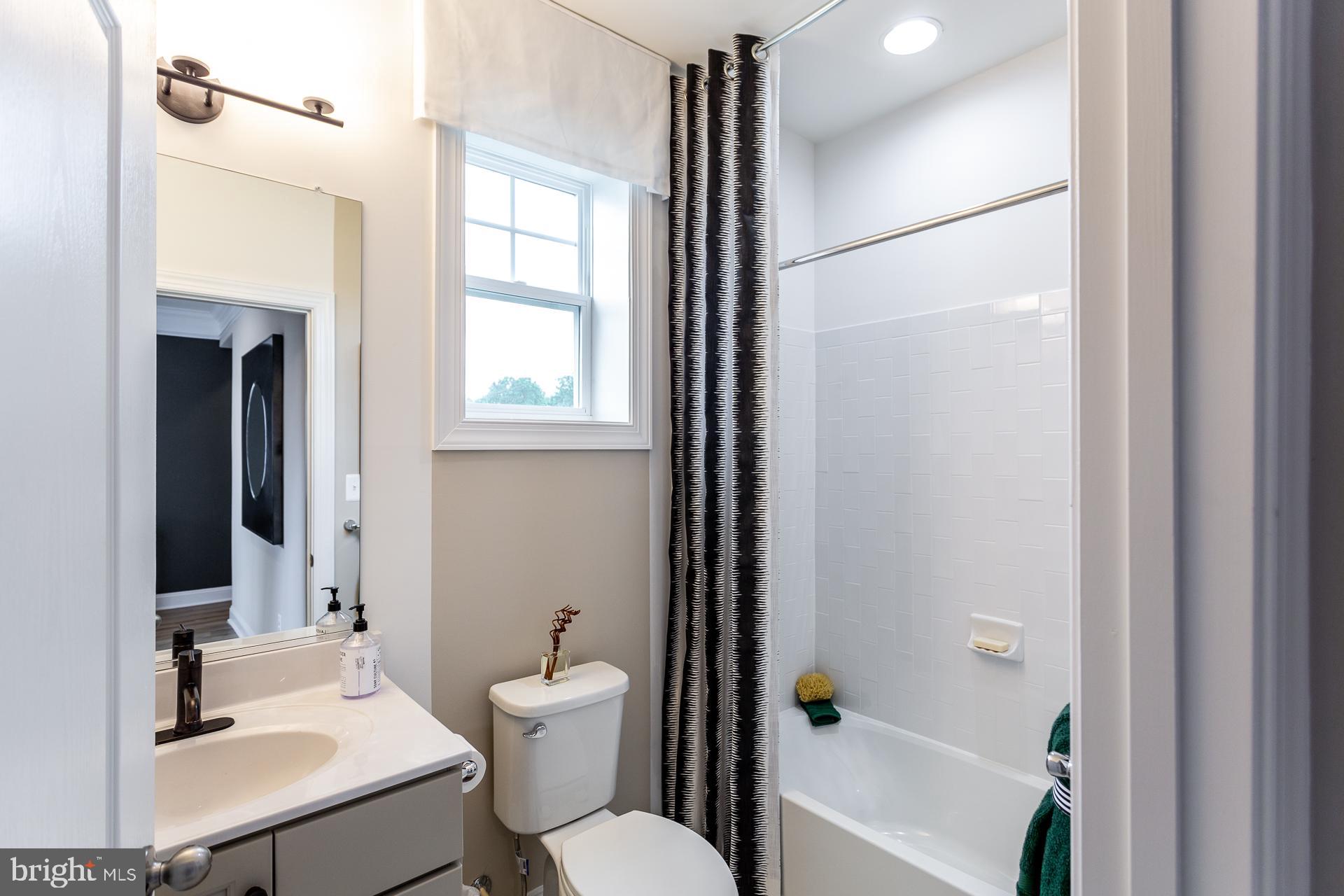 ROSEHILL MANOR - Residential