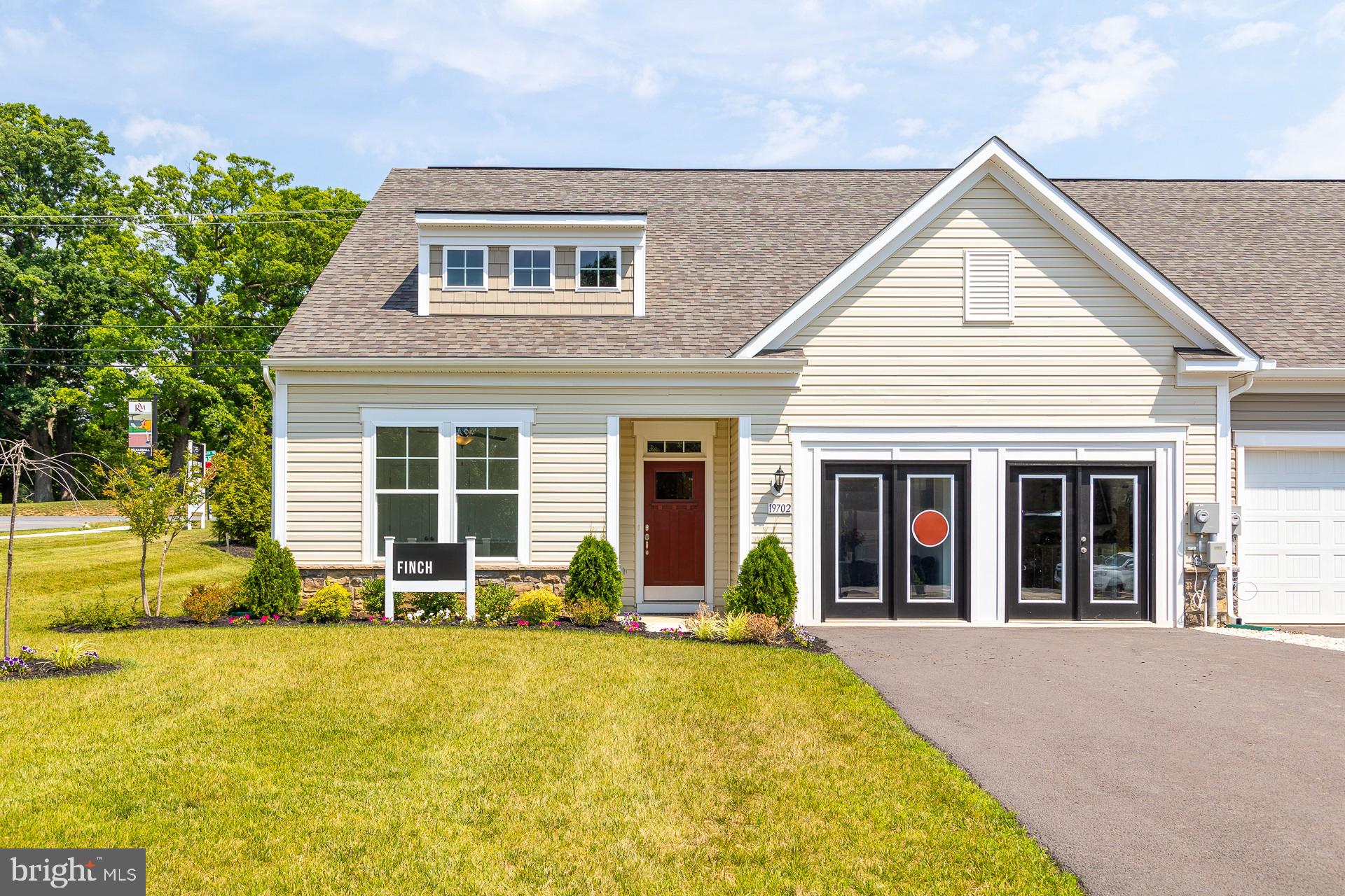 ROSEHILL MANOR - Residential