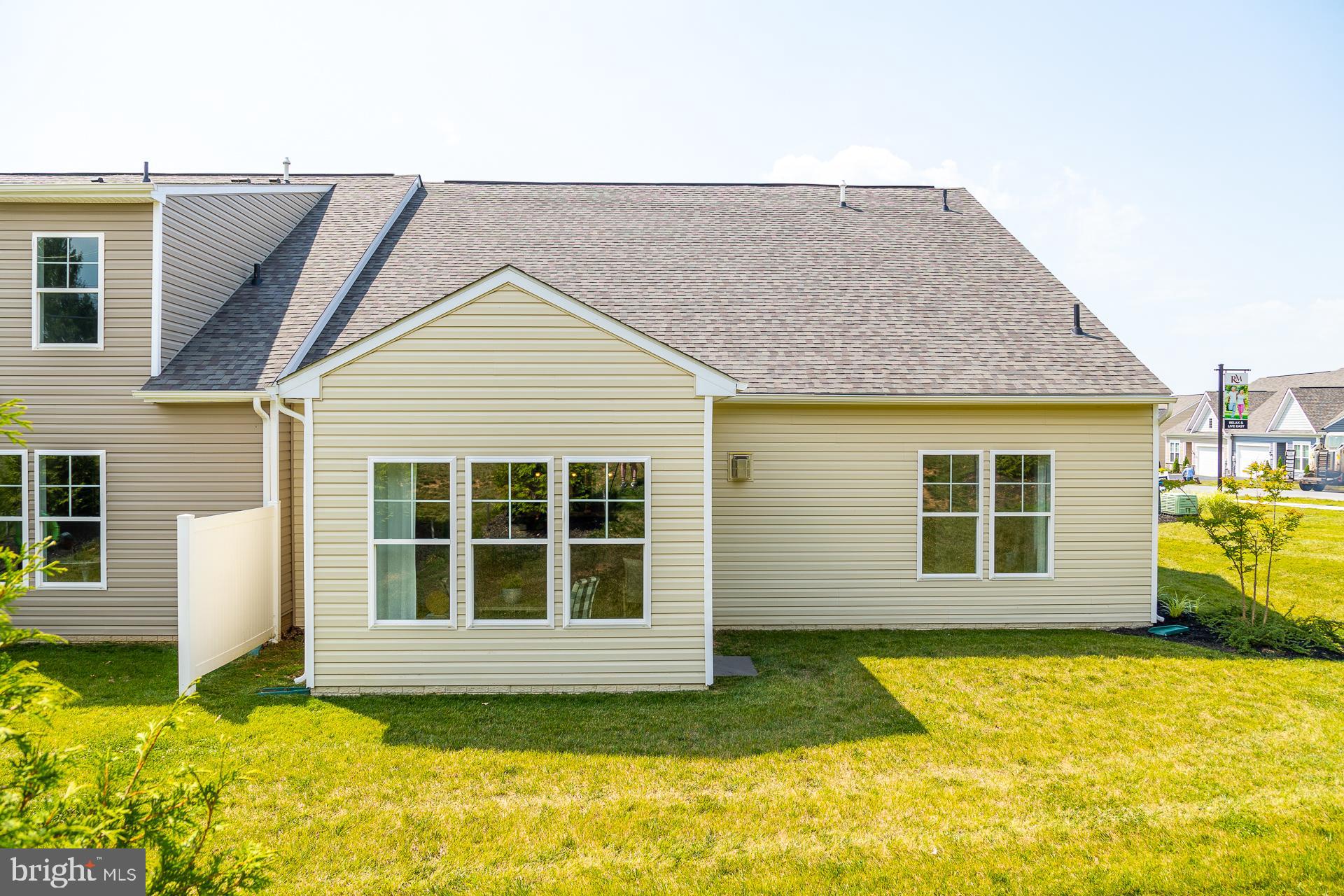 ROSEHILL MANOR - Residential