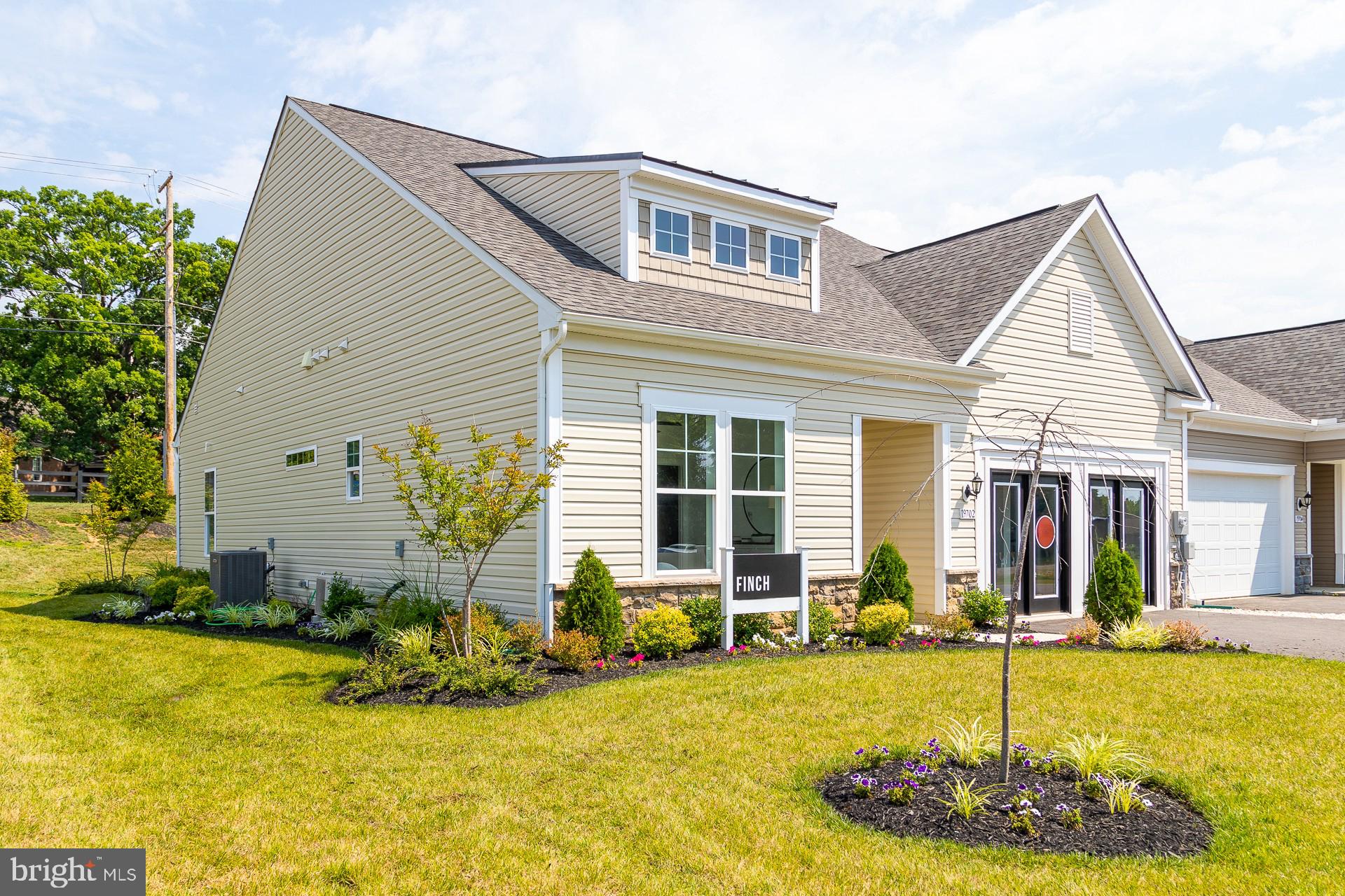 ROSEHILL MANOR - Residential