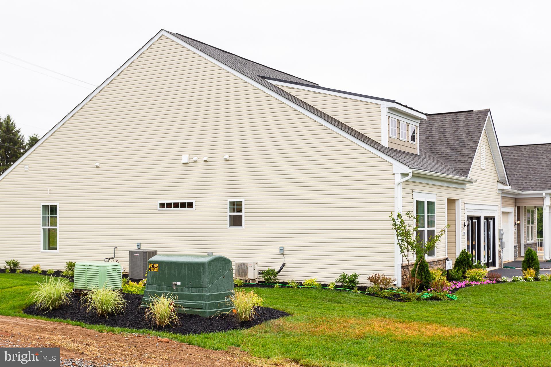 ROSEHILL MANOR - Residential