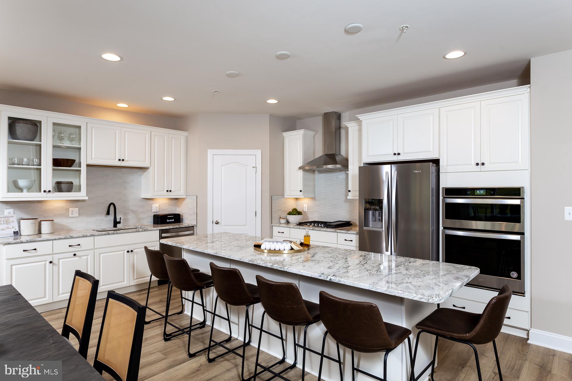 ROSEHILL MANOR - Residential