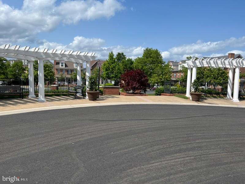 BEACON PARK I CONDOMINIU - Residential