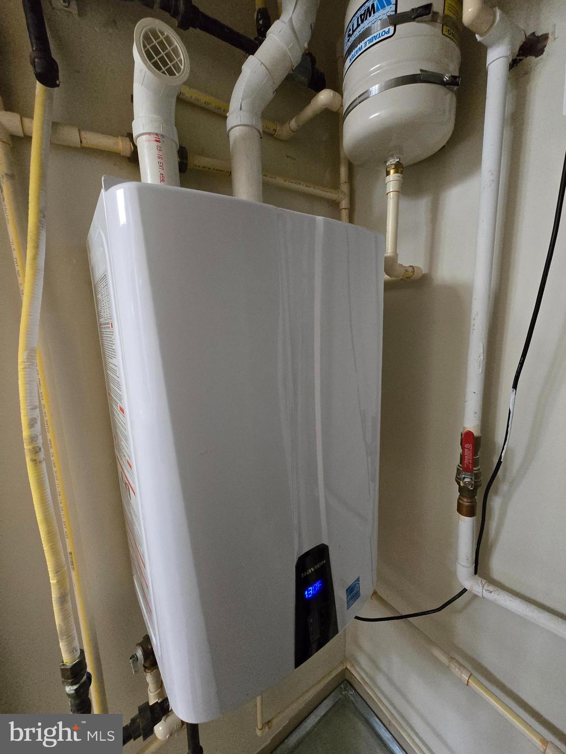 BEACON PARK I CONDOMINIU - Residential