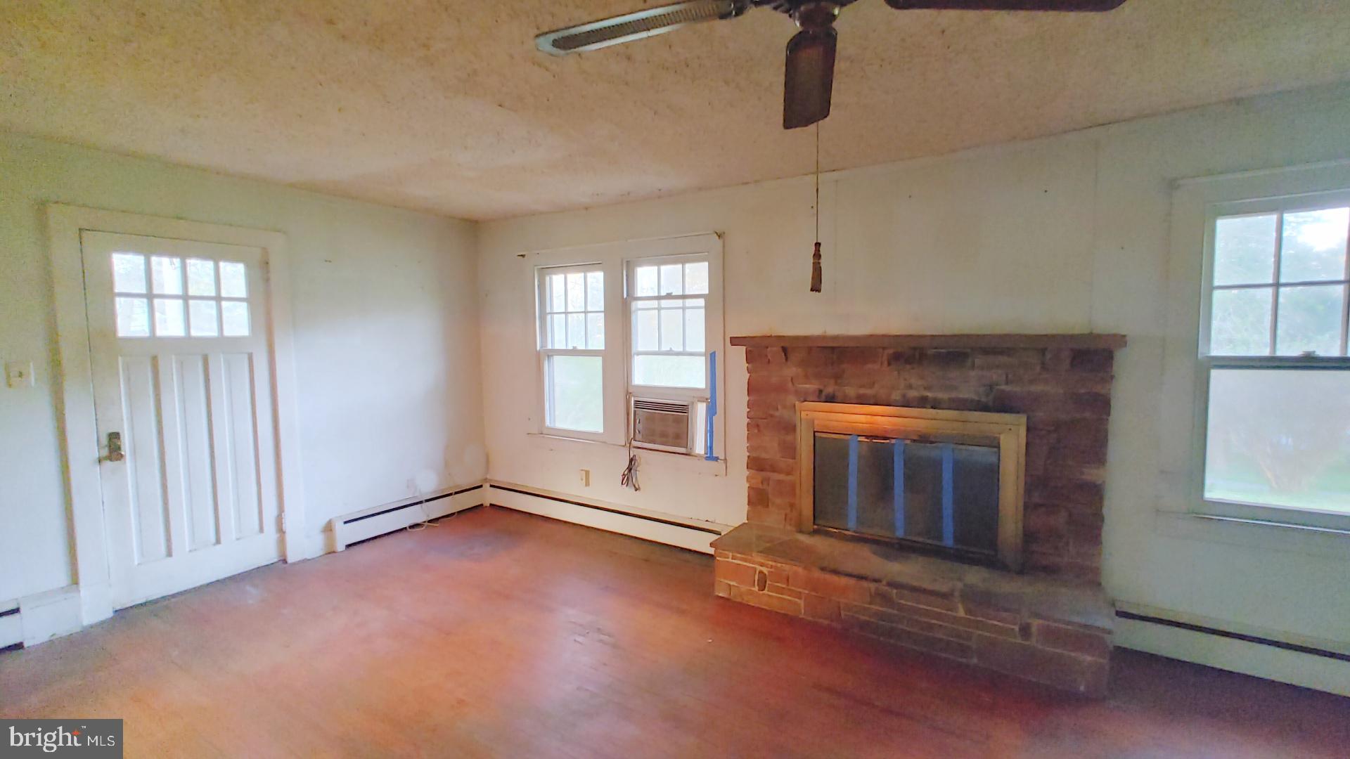 HARWOOD - Residential