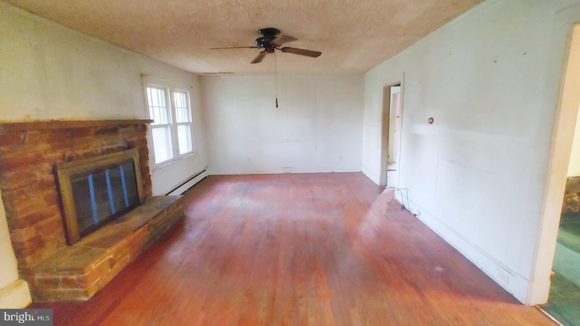 HARWOOD - Residential