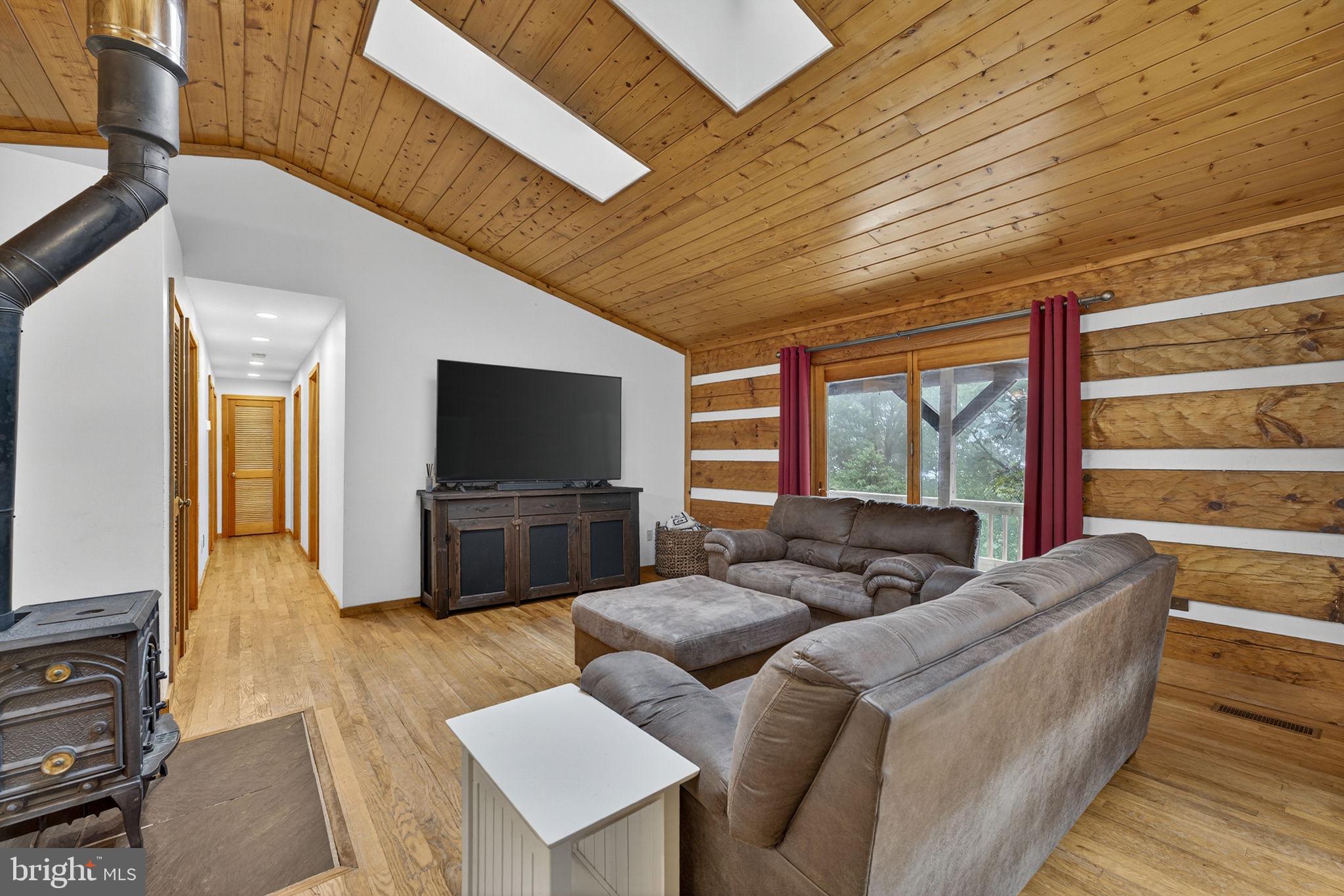 BULL RUN MOUNTAIN - Residential