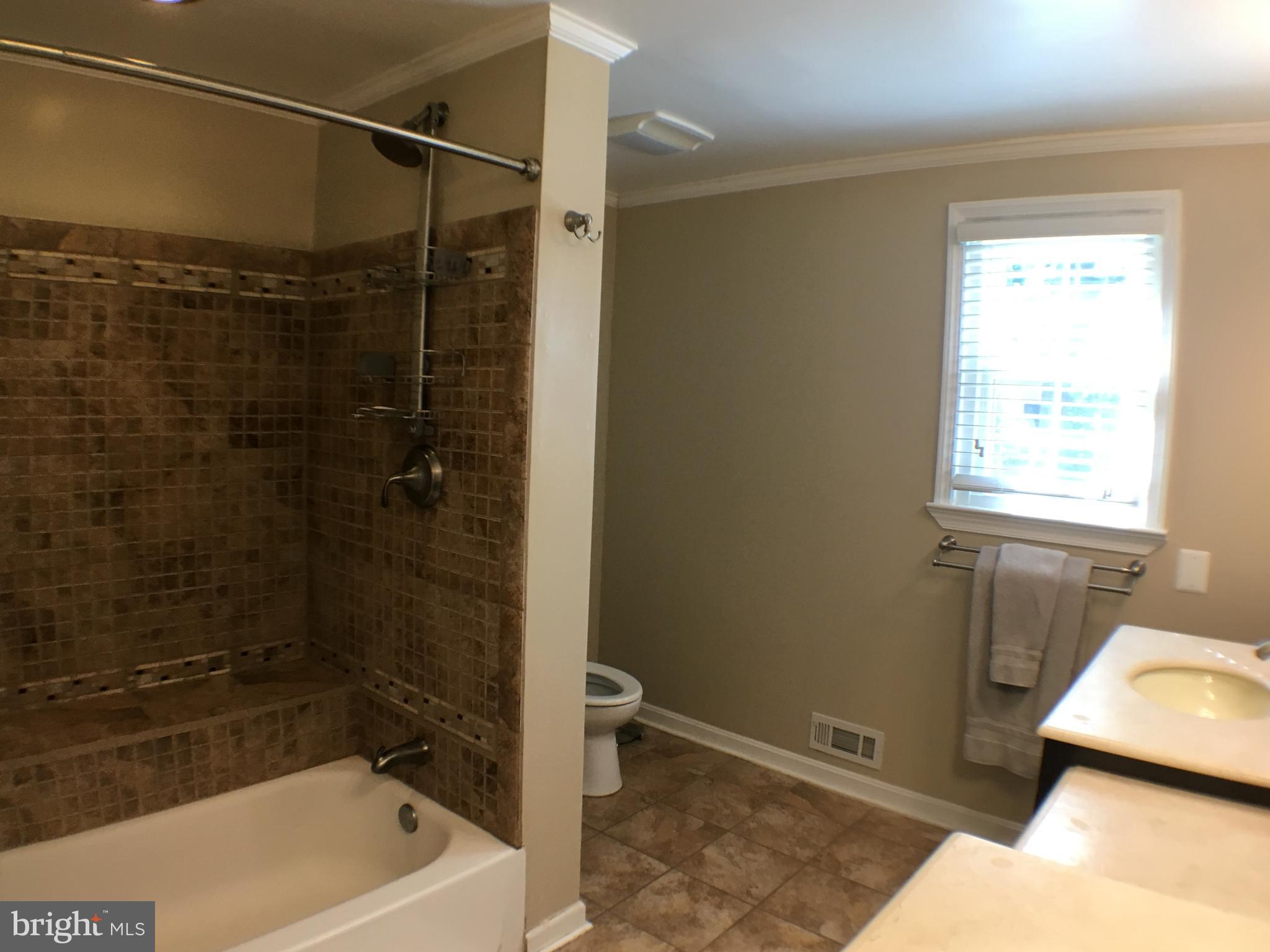 WEST FALLS CHURCH - Residential Lease