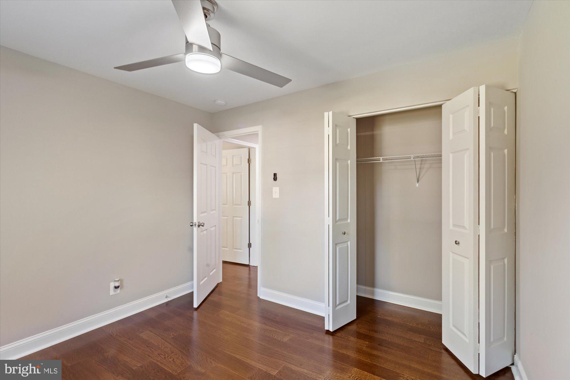 WILLIAMSBURG MANOR NORTH - Residential