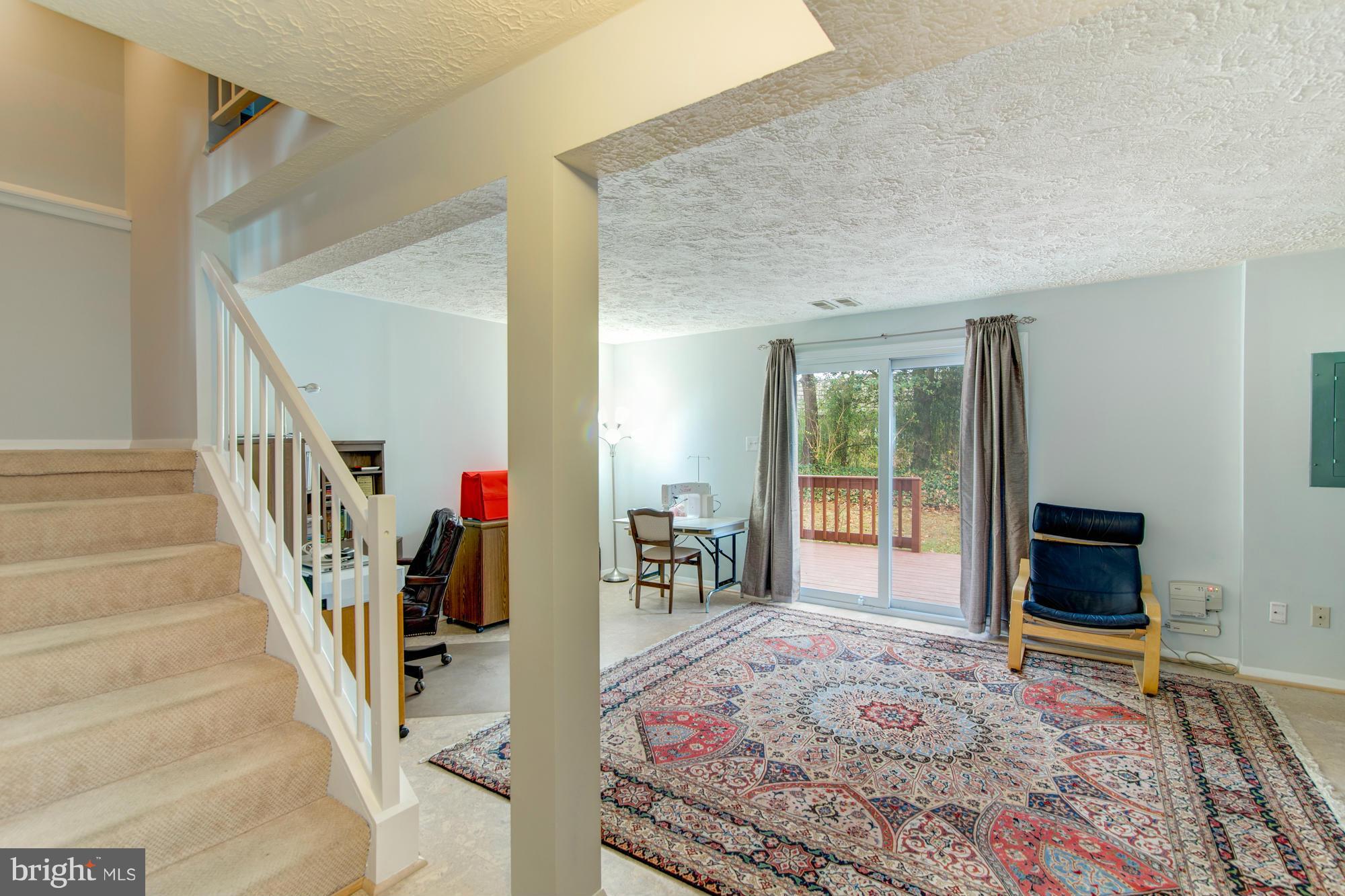 OAKTON COMMONS - Residential