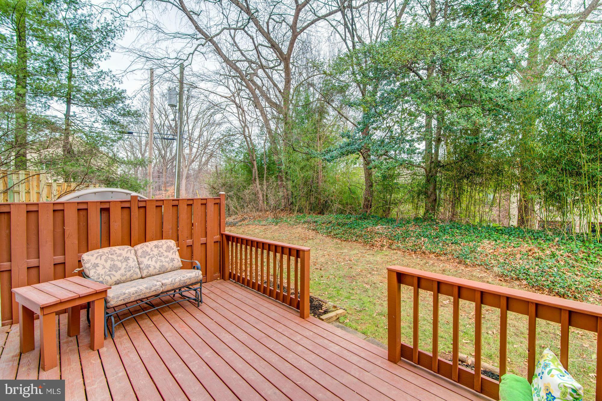 OAKTON COMMONS - Residential