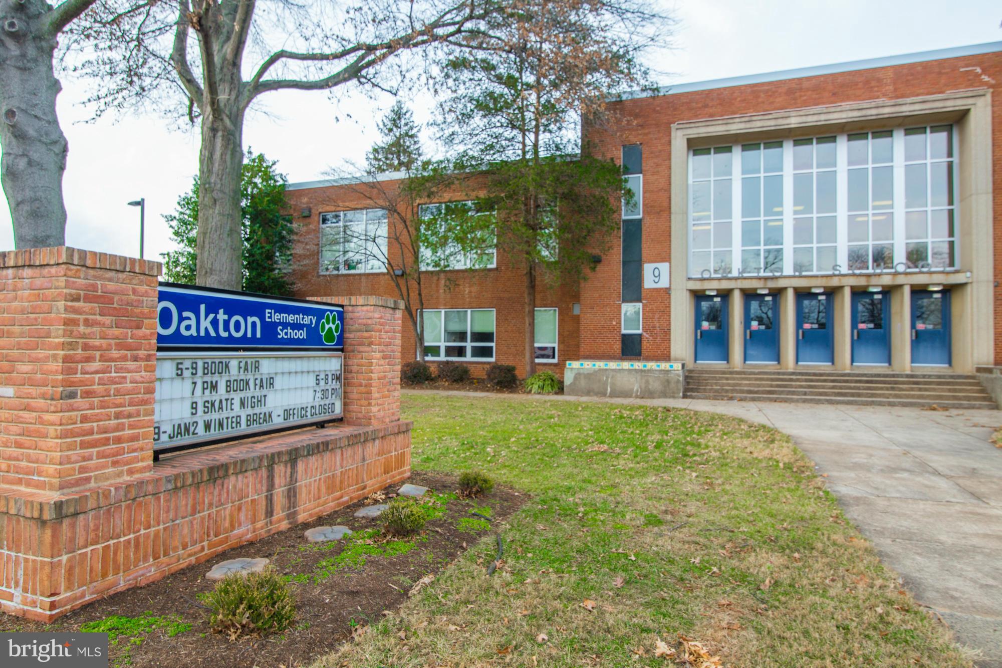 OAKTON COMMONS - Residential