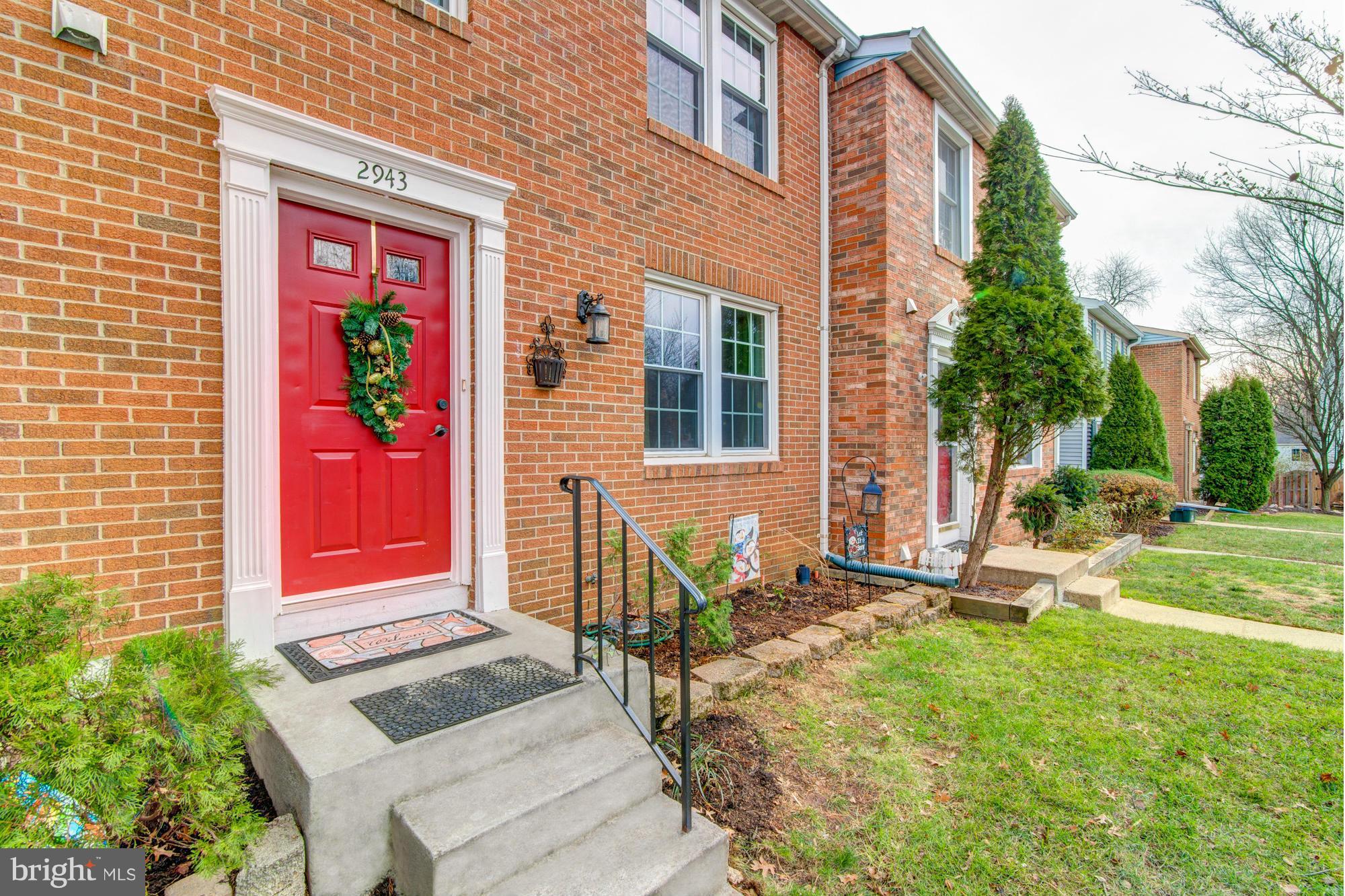 OAKTON COMMONS - Residential