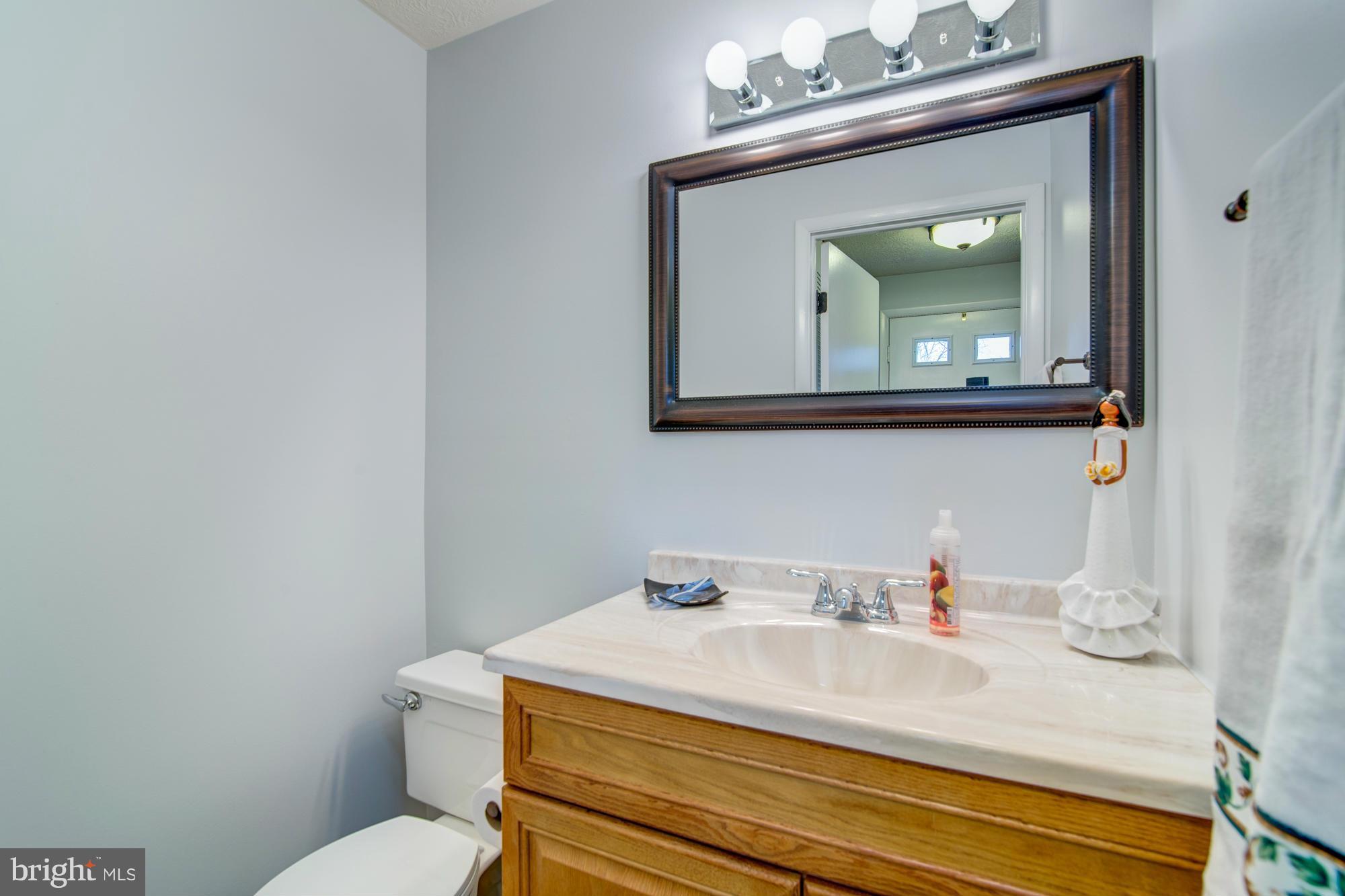 OAKTON COMMONS - Residential