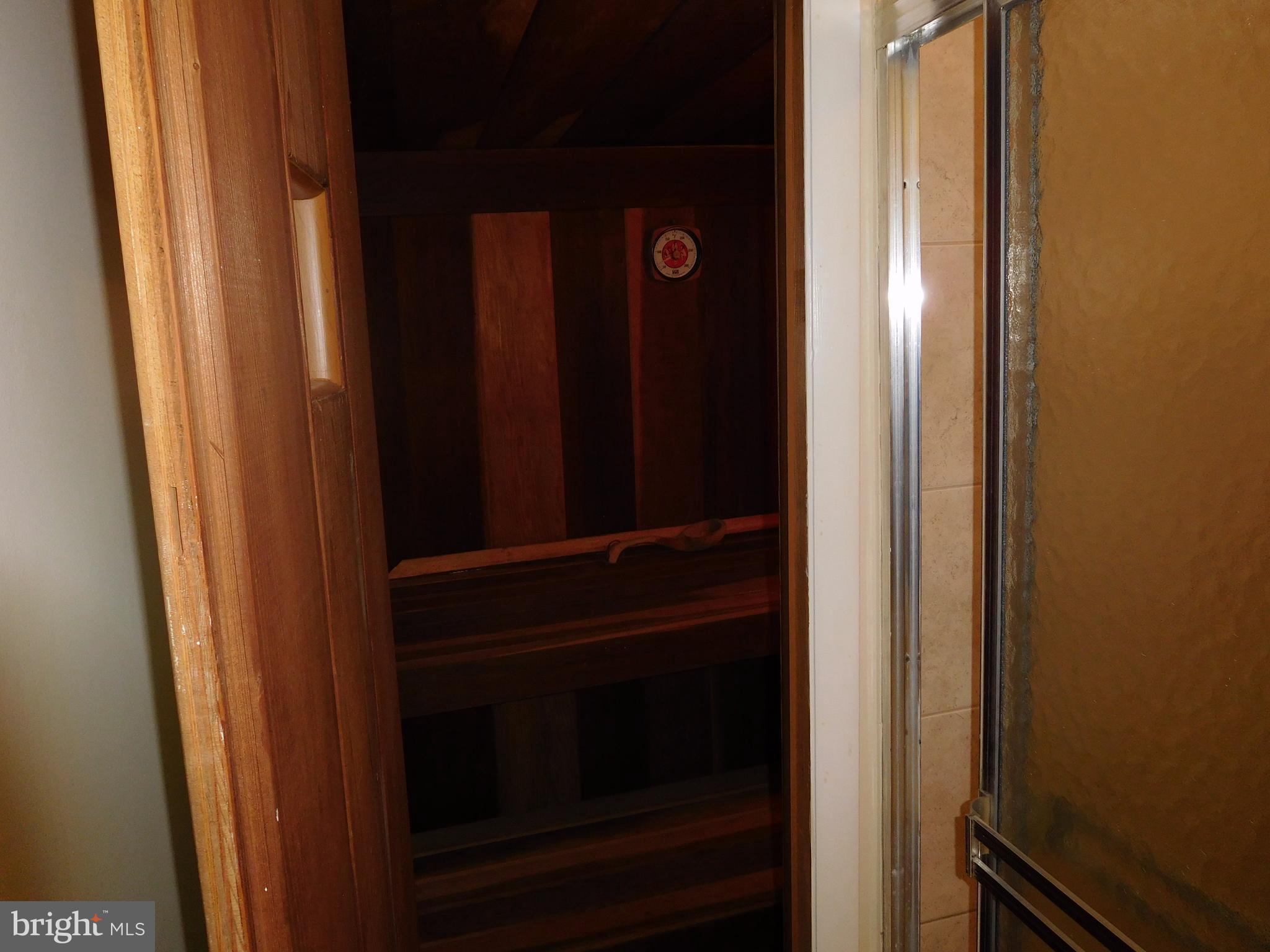 WILTON WOODS - Residential Lease