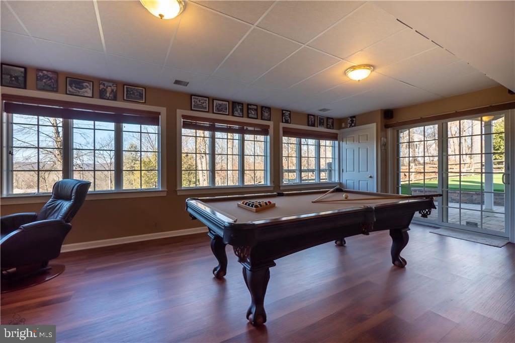 WEYHILL WOODS - Residential