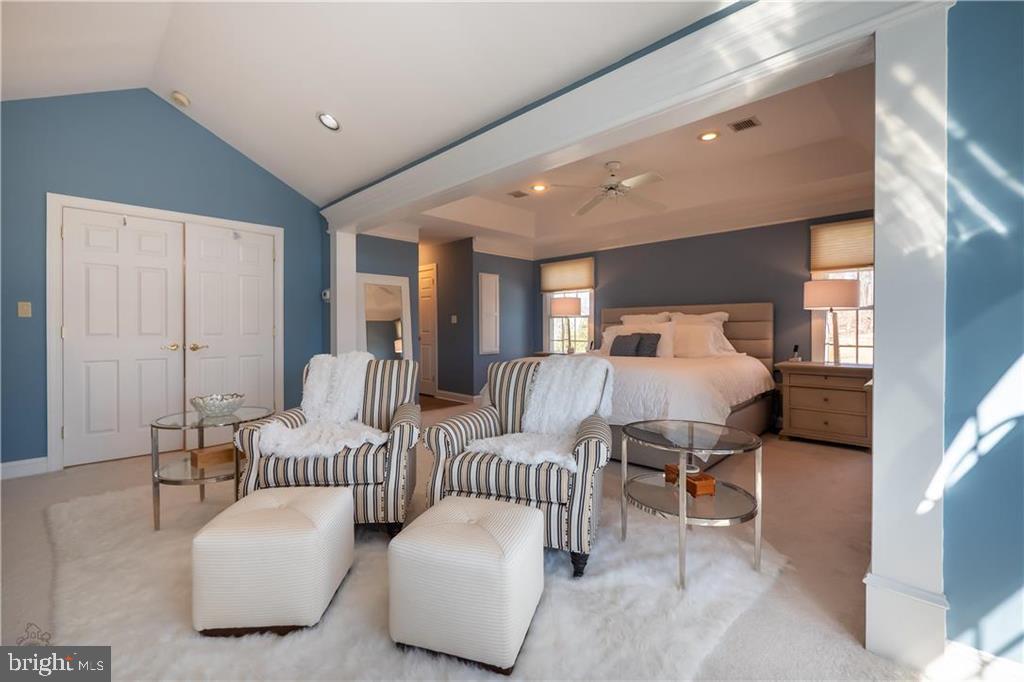 WEYHILL WOODS - Residential