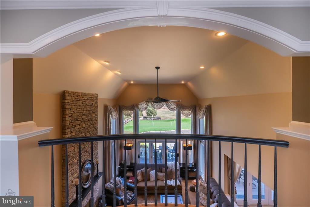 WEYHILL WOODS - Residential