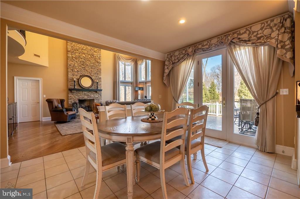 WEYHILL WOODS - Residential