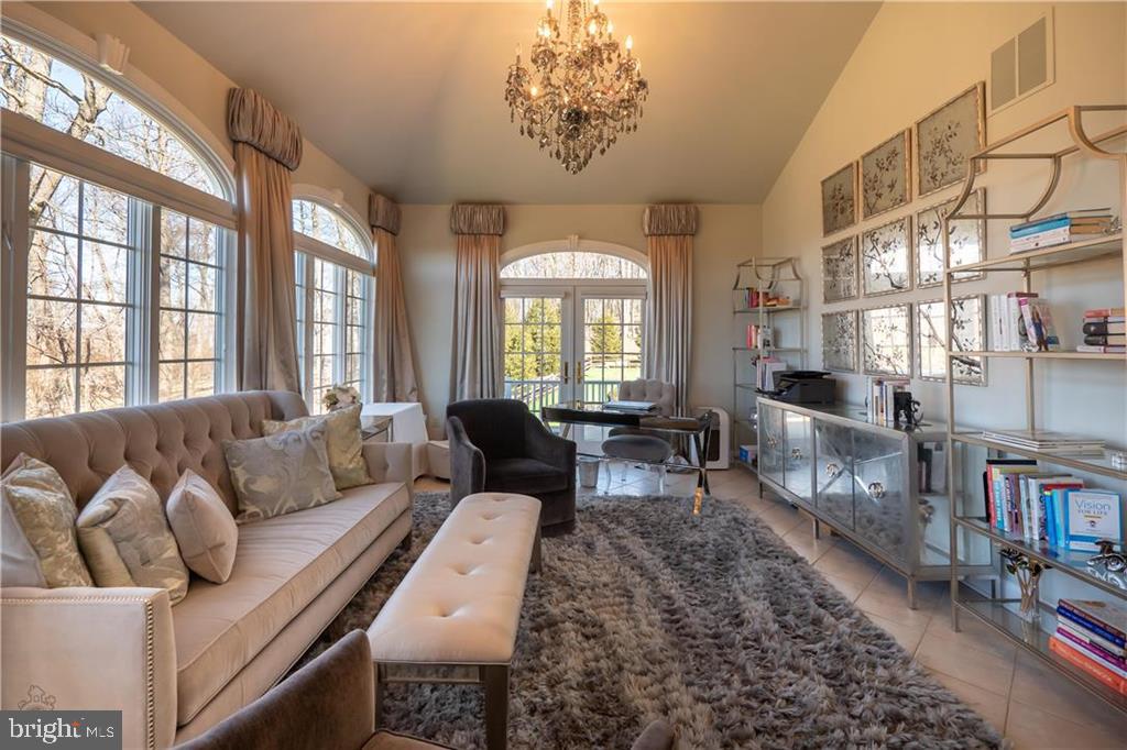 WEYHILL WOODS - Residential