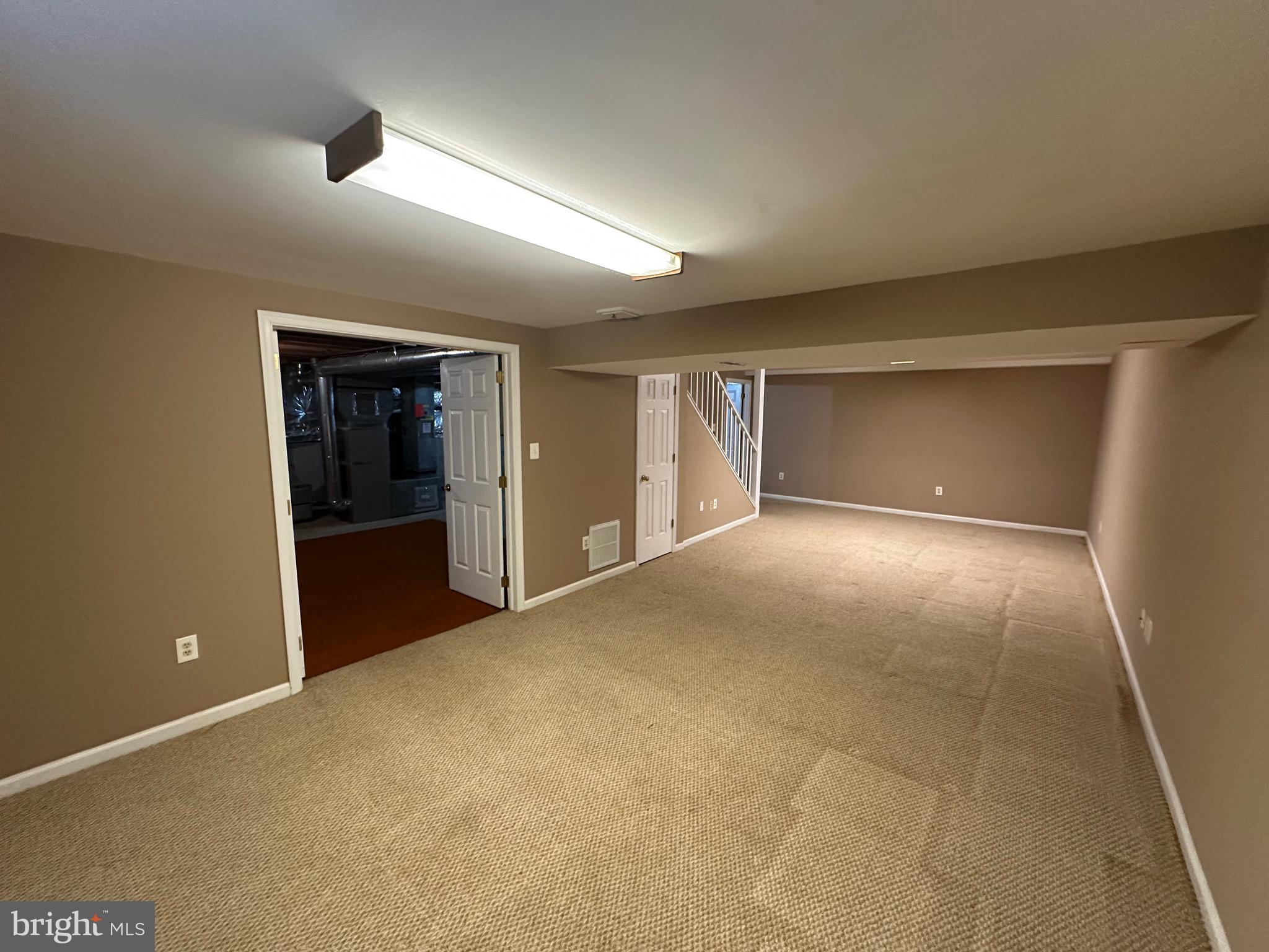 ORANGE HUNT ESTATES WEST - Residential Lease