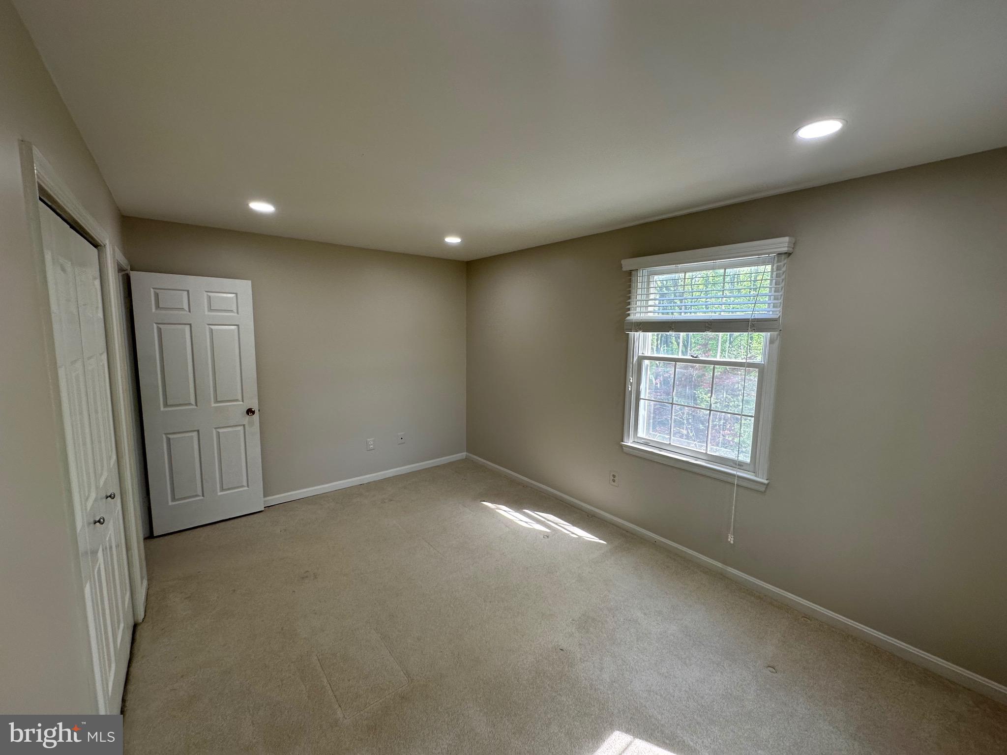 ORANGE HUNT ESTATES WEST - Residential Lease