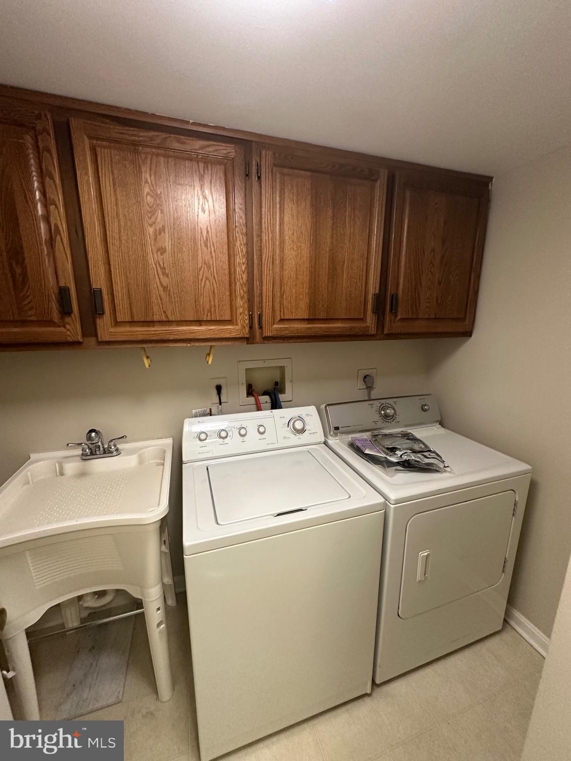 ORANGE HUNT ESTATES WEST - Residential Lease