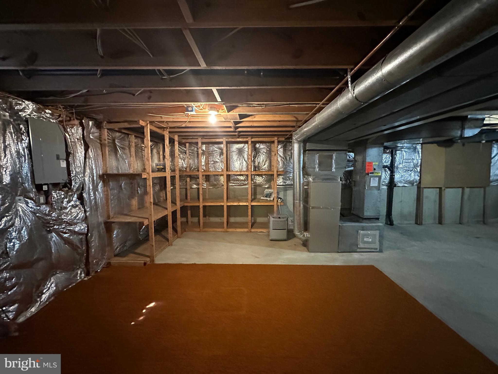 ORANGE HUNT ESTATES WEST - Residential Lease