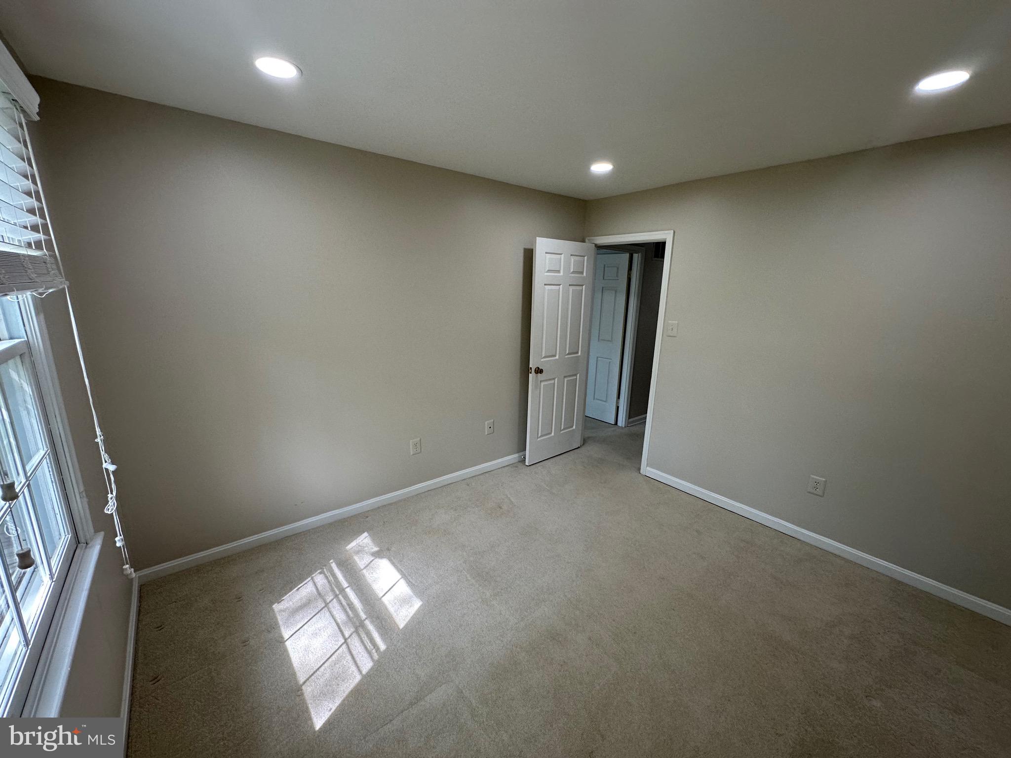 ORANGE HUNT ESTATES WEST - Residential Lease