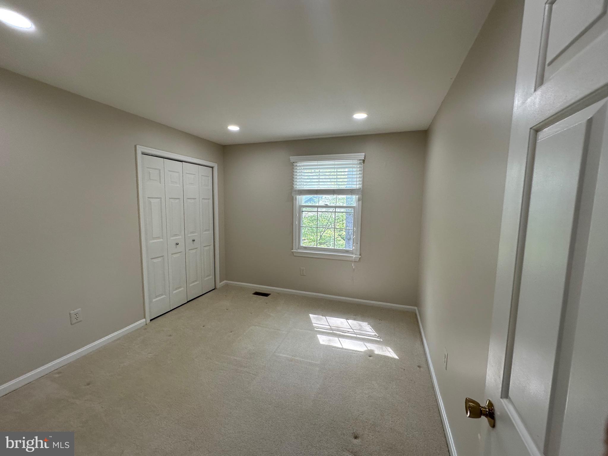 ORANGE HUNT ESTATES WEST - Residential Lease