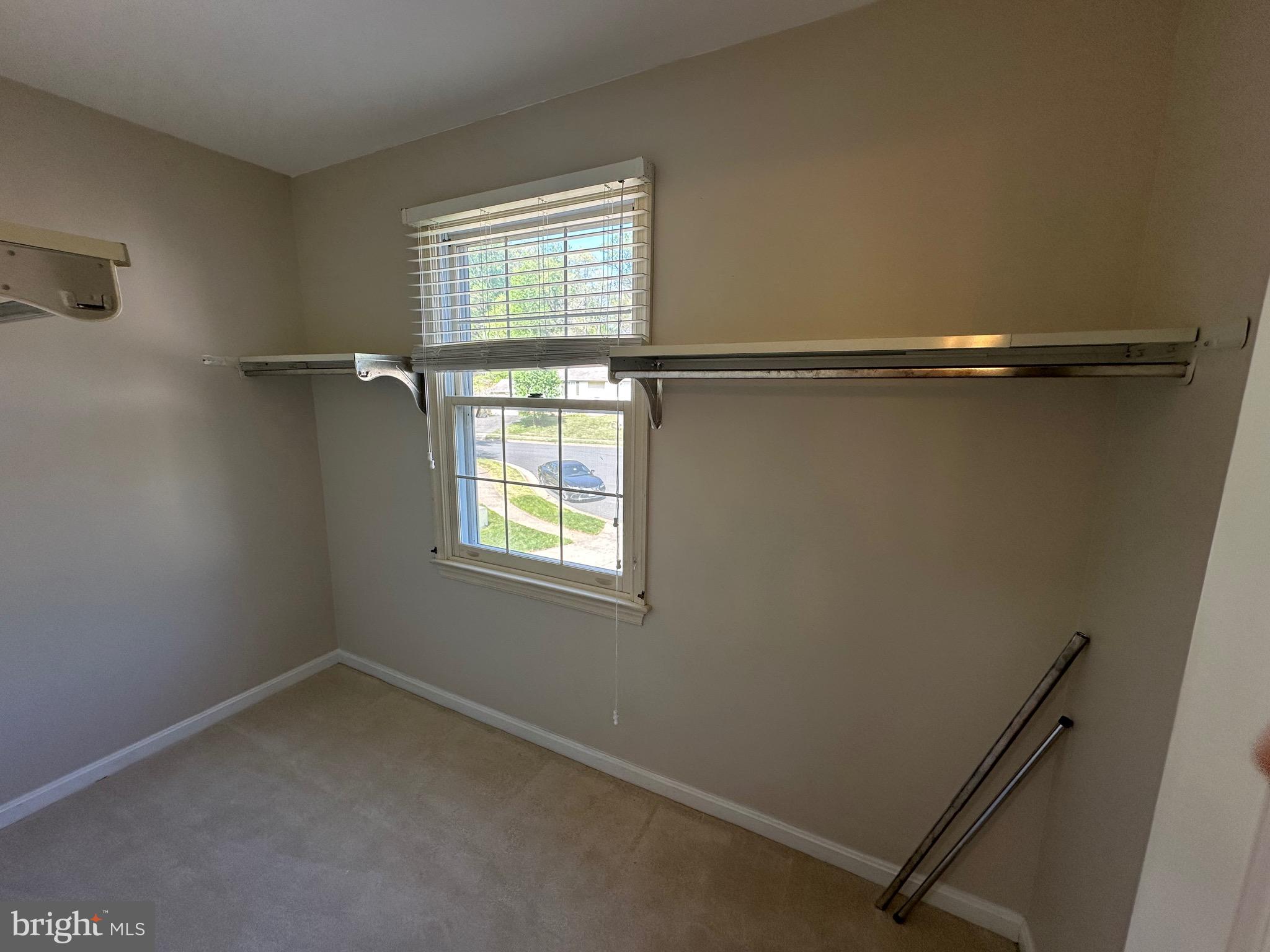 ORANGE HUNT ESTATES WEST - Residential Lease