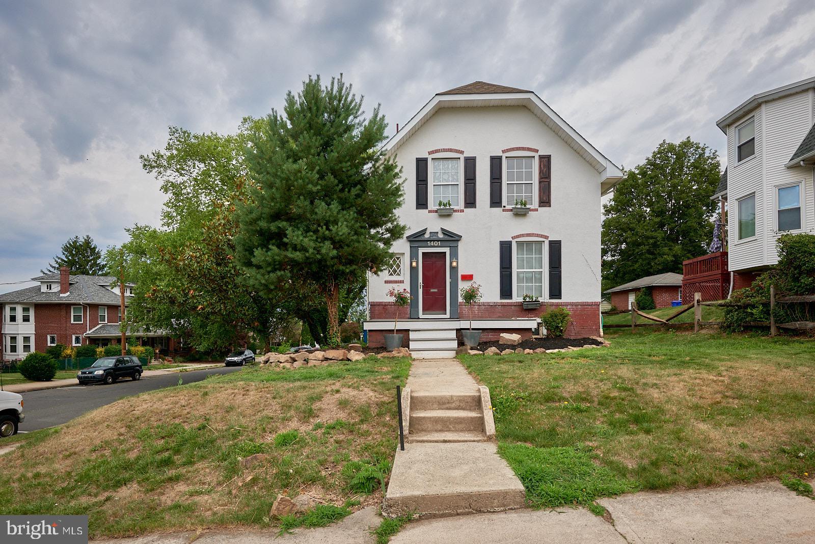 1401 PERRY STREET