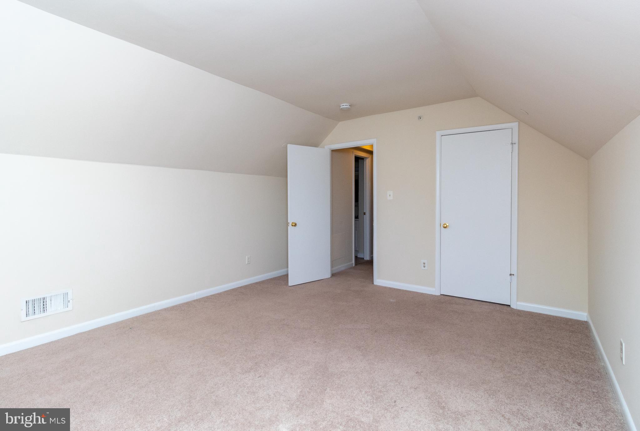 ST CHARLES - CARRINGTON - Residential