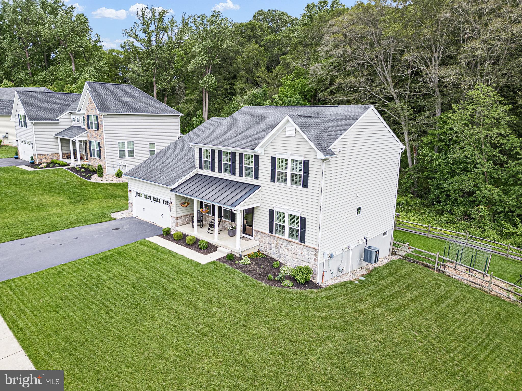 432 COOTE DRIVE
