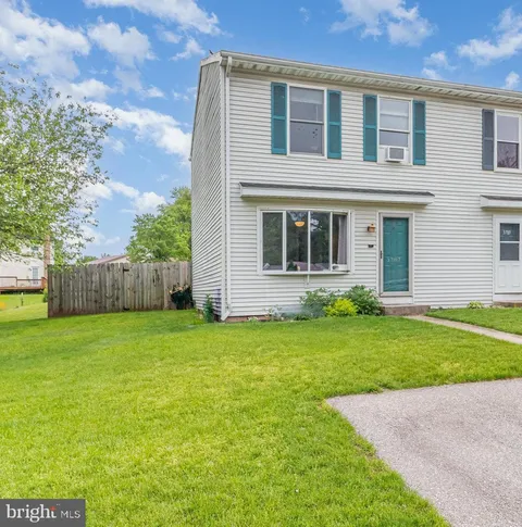 3787 Fox Chase Drive, Dover, PA MLS: PAYK2081706