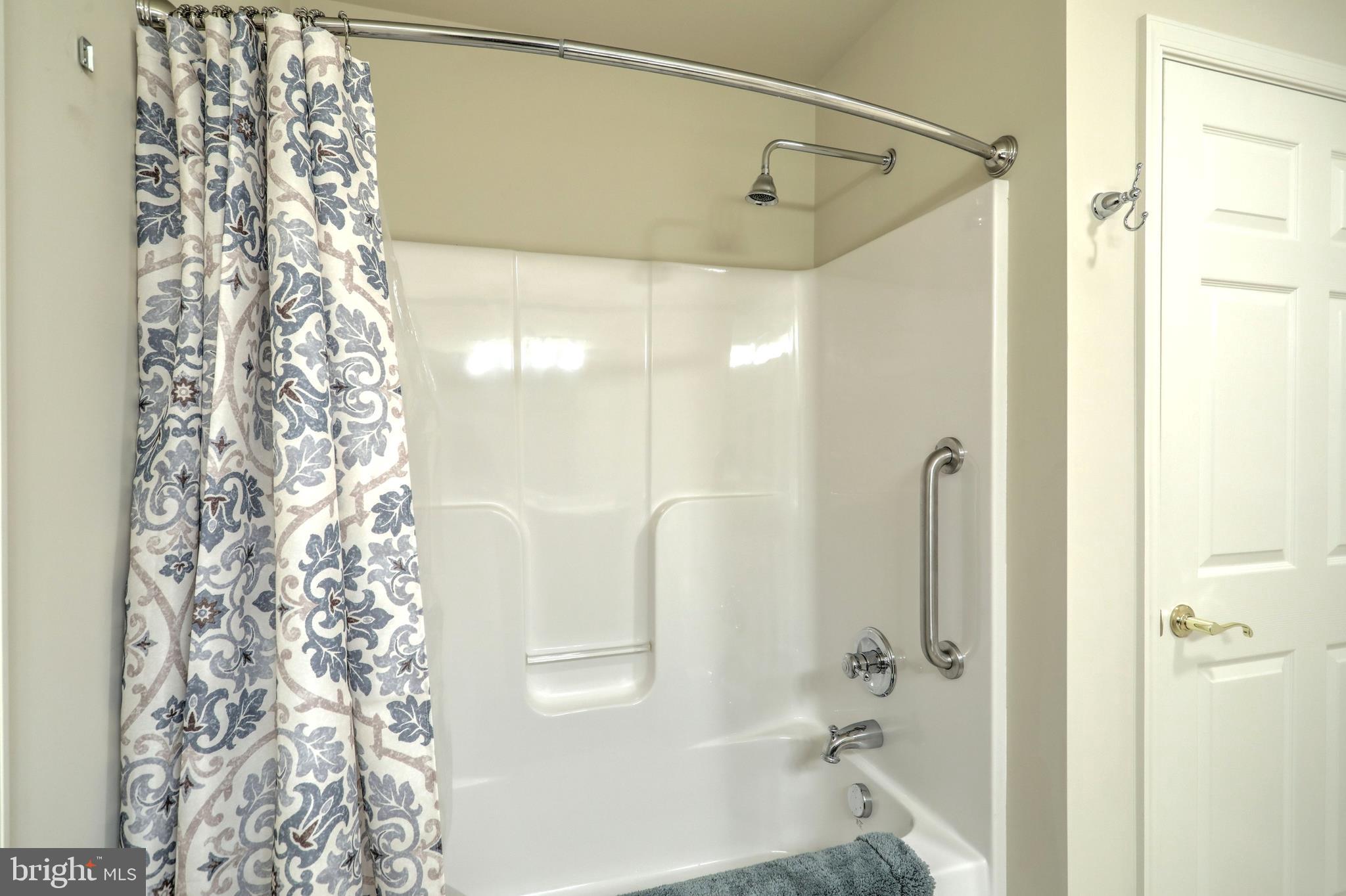 SPRING MEADOWS II - Residential