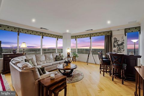 Photo of 50 S 16th Street #4210, PHILADELPHIA, PA 19102 (MLS # PAPH2625688)