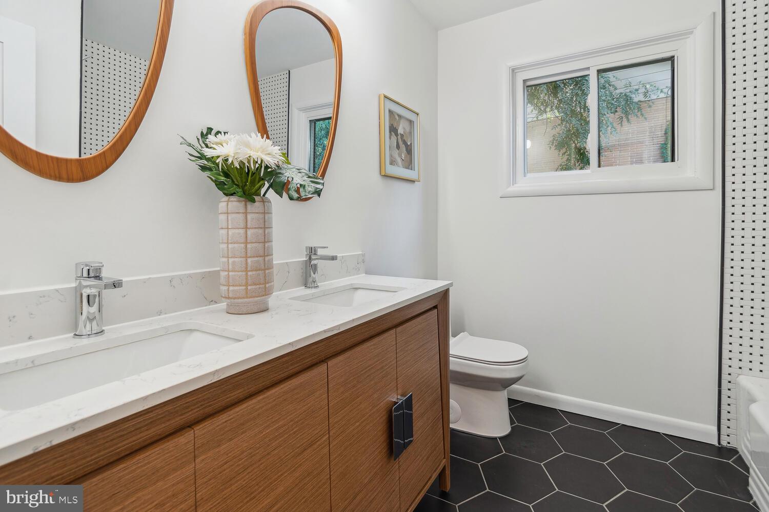 ROLLINGWOOD - Residential