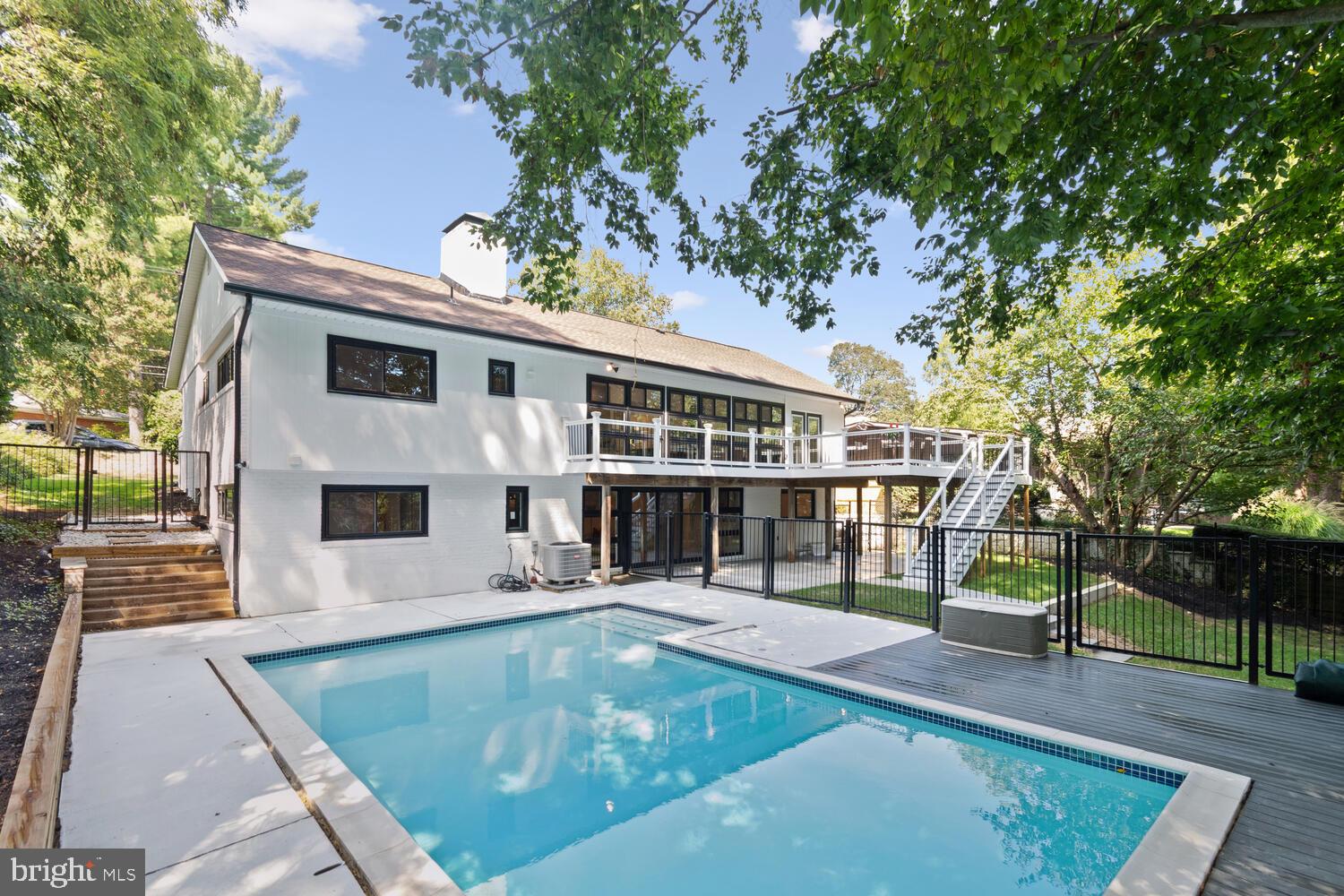 ROLLINGWOOD - Residential