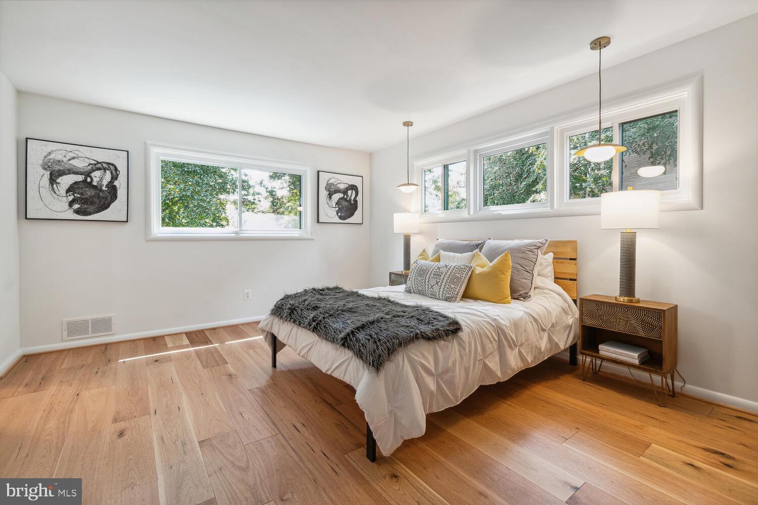 ROLLINGWOOD - Residential