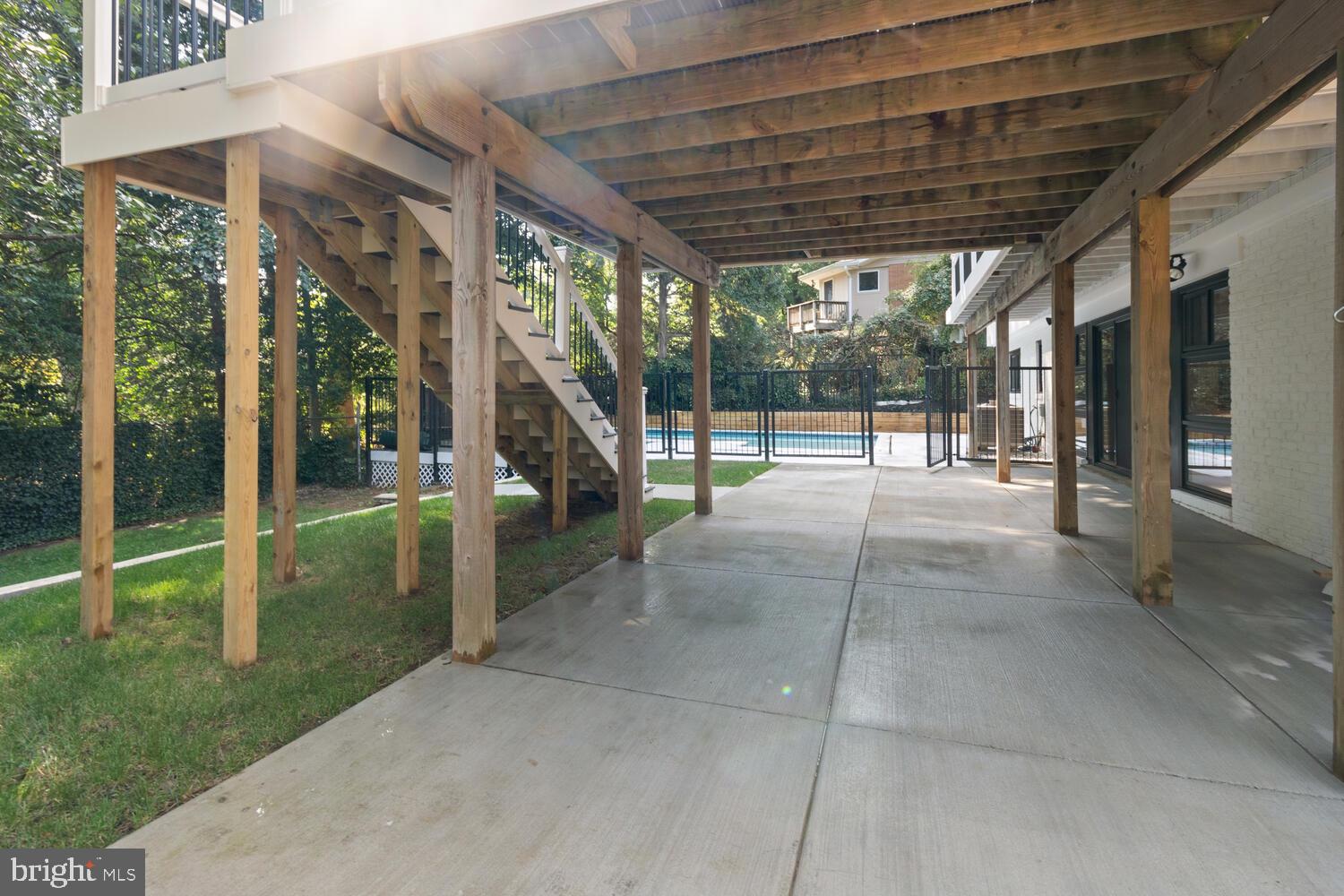 ROLLINGWOOD - Residential