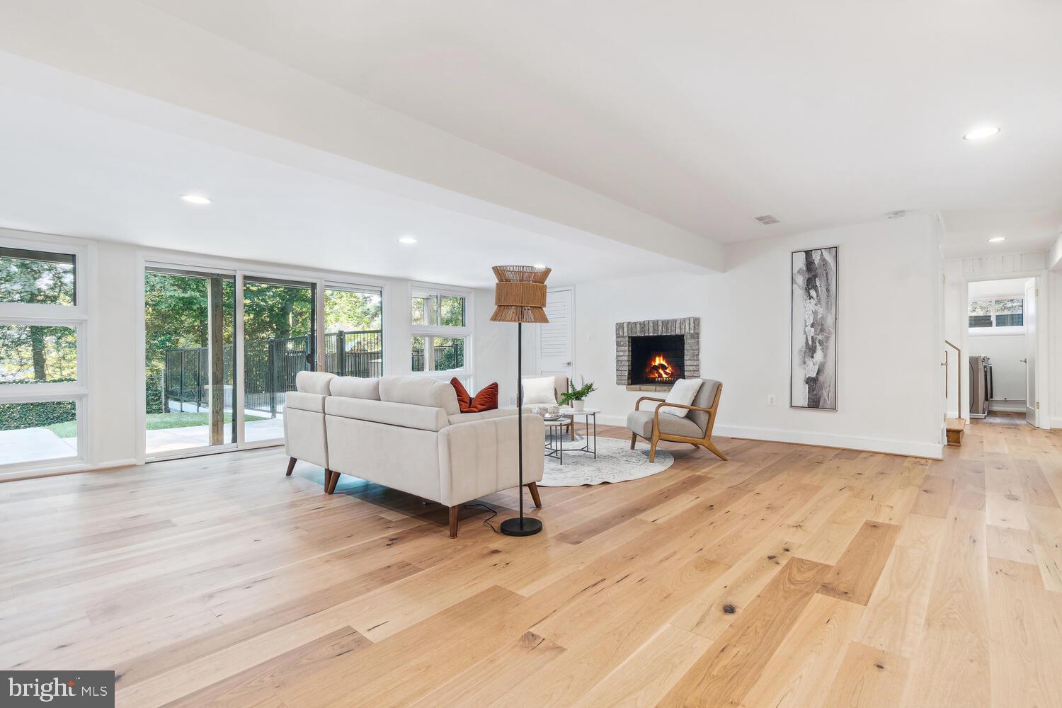 ROLLINGWOOD - Residential