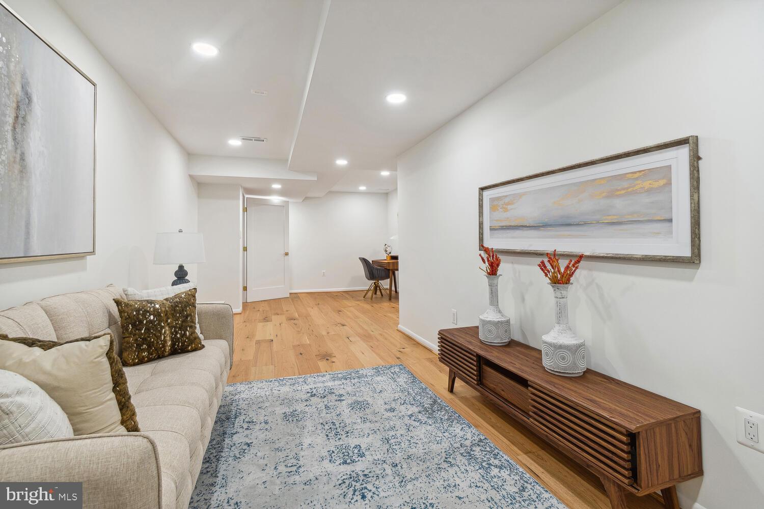 ROLLINGWOOD - Residential